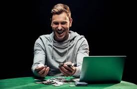 Fakta-Fakta Menarik Poker Online